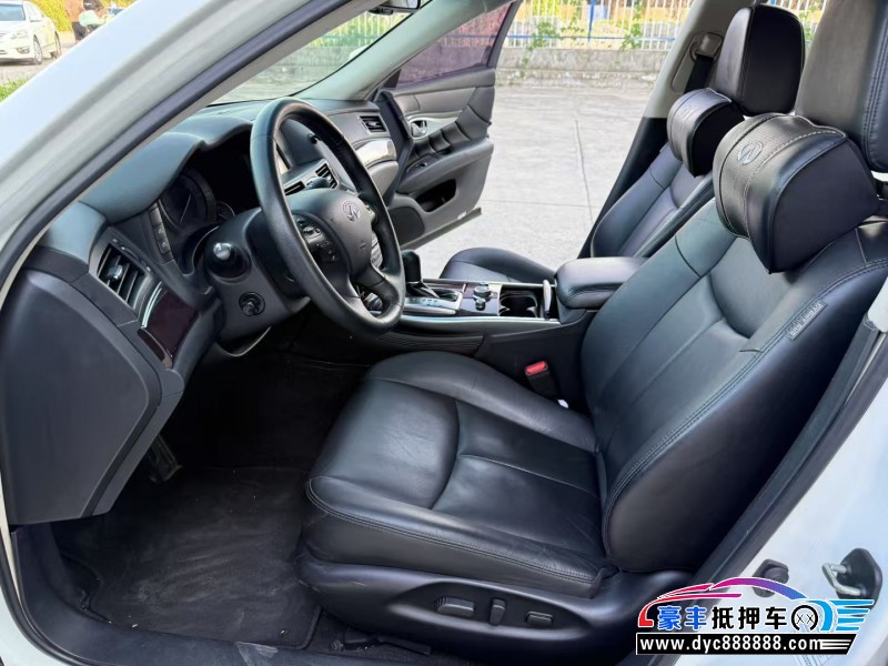 17年英菲尼迪Q70轿车抵押车出售