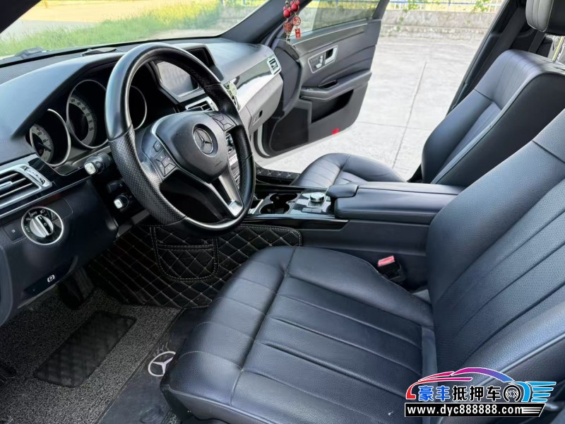 14年奔驰E轿车抵押车出售