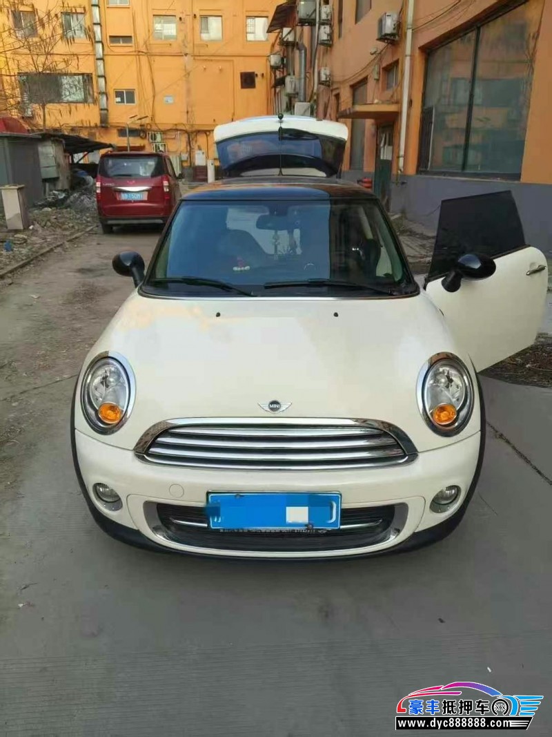 13年宝马MINI轿车抵押车出售