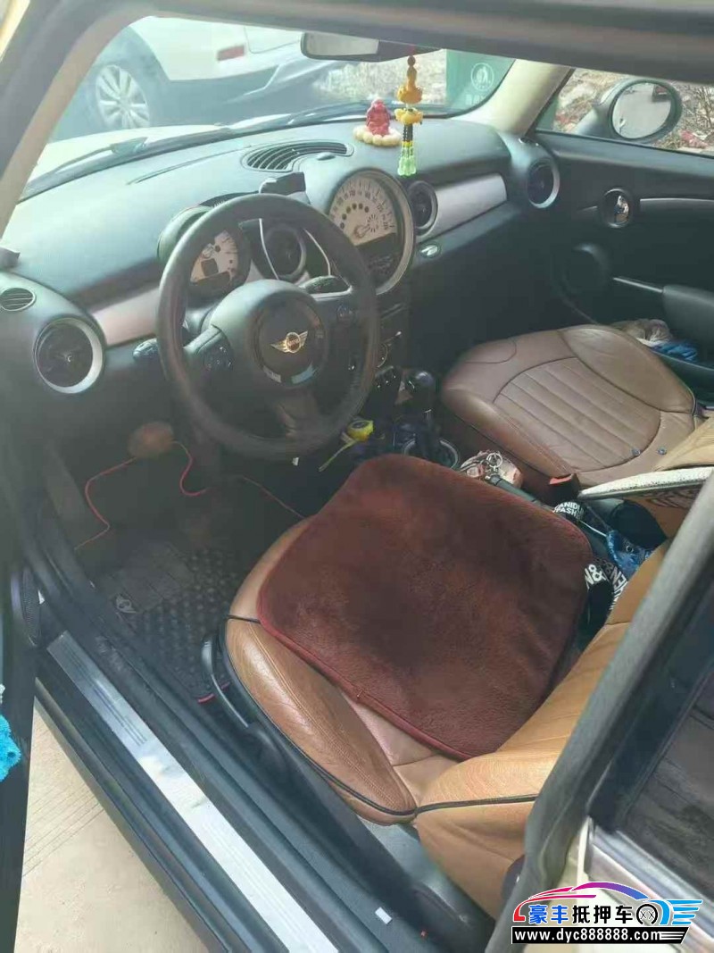 13年宝马MINI轿车抵押车出售