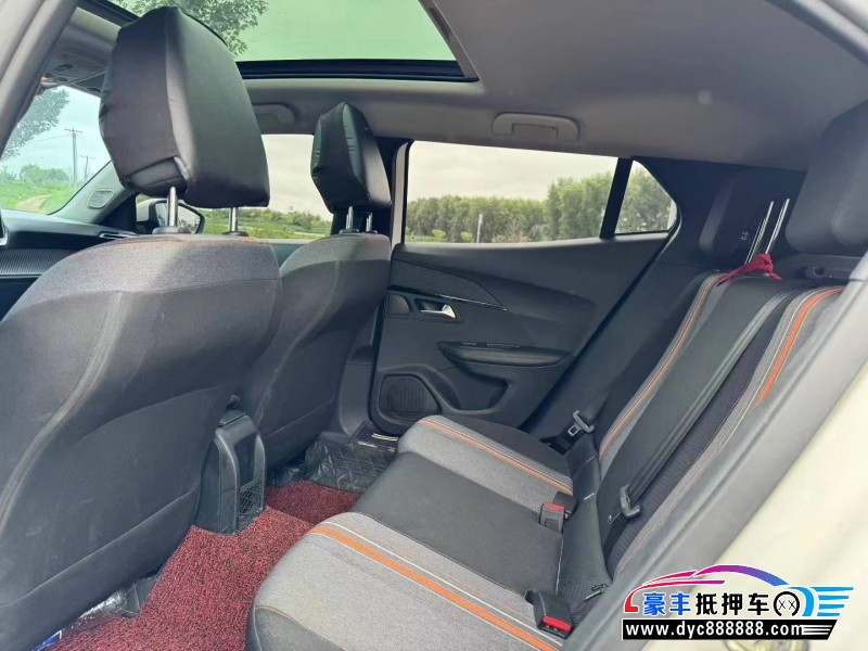 21年标致2008轿车抵押车出售