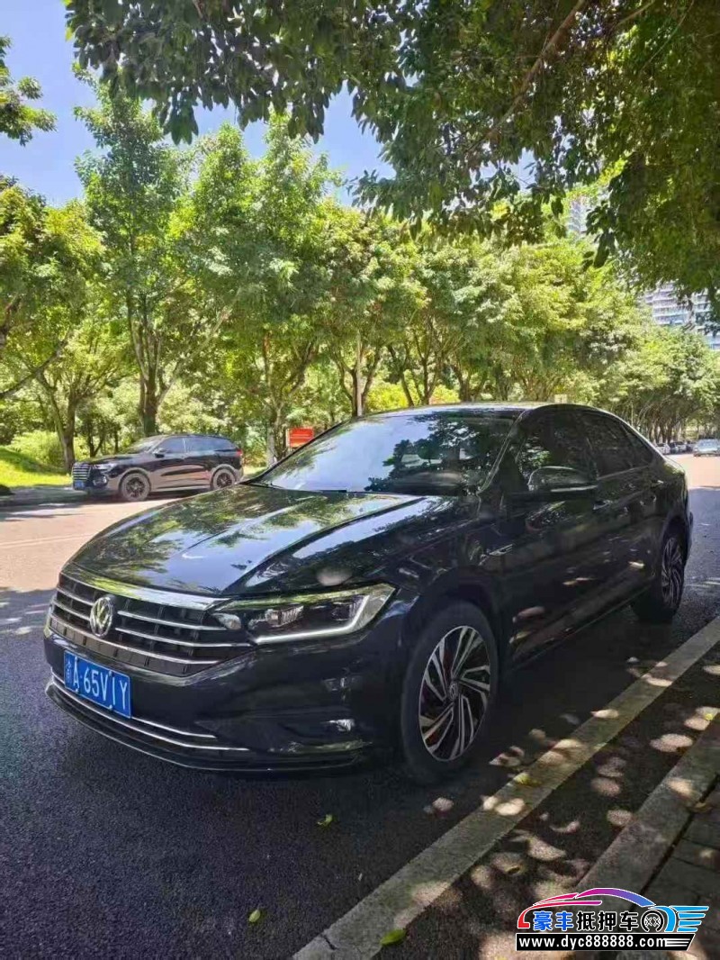 21年大众速腾轿车抵押车出售