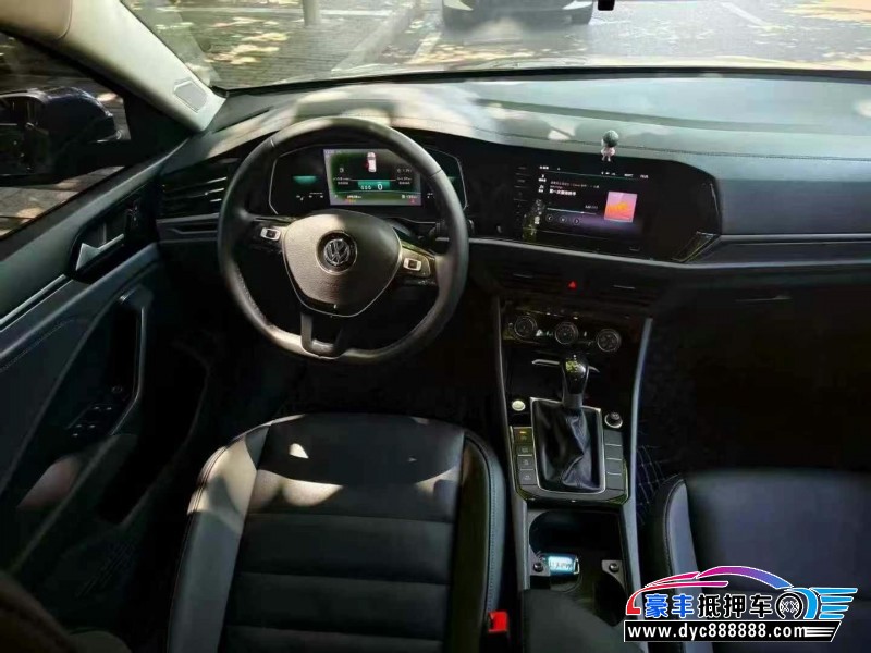 21年大众速腾轿车抵押车出售