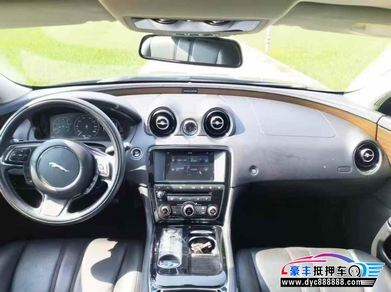 18年捷豹XJL轿车抵押车出售