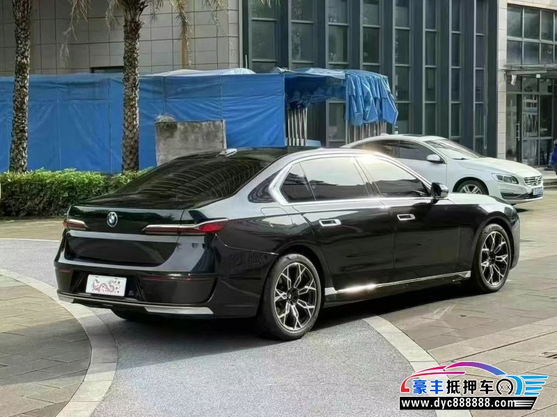 24年宝马7系轿车抵押车出售