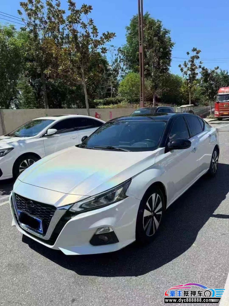 21年日产天籁轿车抵押车出售