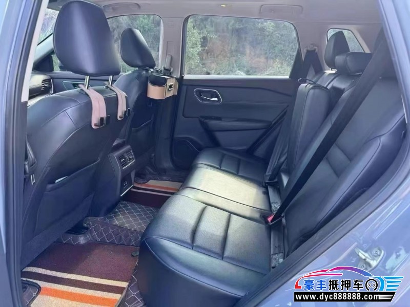 22年日产奇骏SUV抵押车出售