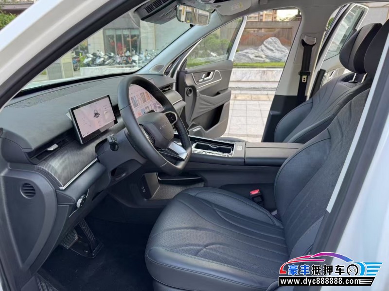 25年奇瑞风云轿车抵押车出售