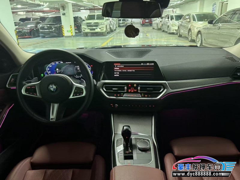 22年宝马3系轿车抵押车出售