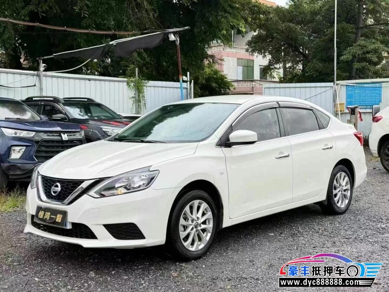 22年日产轩逸轿车抵押车出售