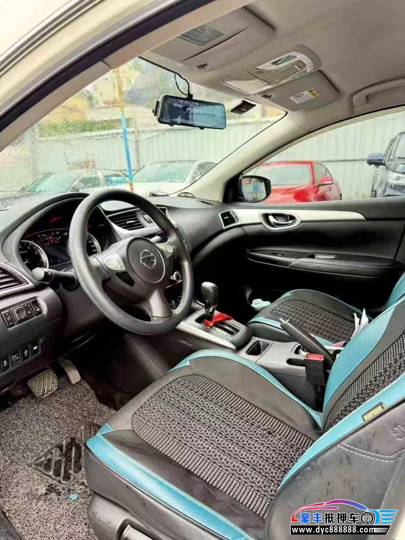 22年日产轩逸轿车抵押车出售