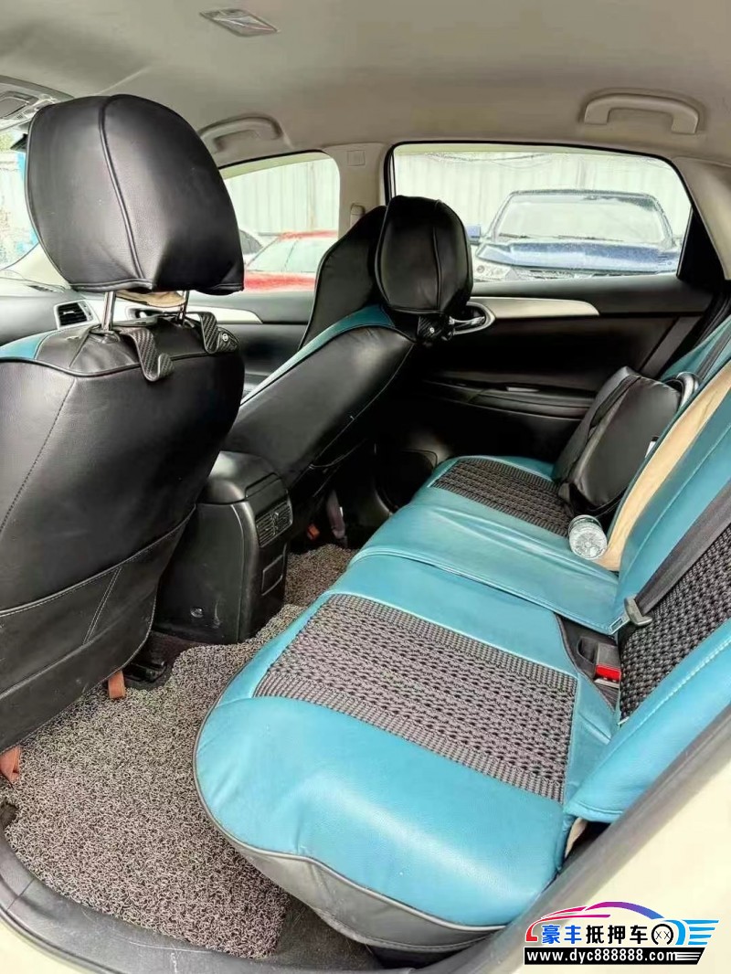 22年日产轩逸轿车抵押车出售