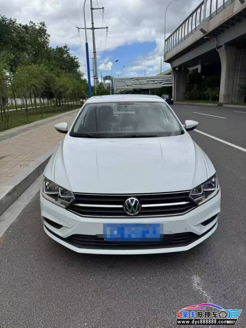 抵押车出售18年大众宝来轿车