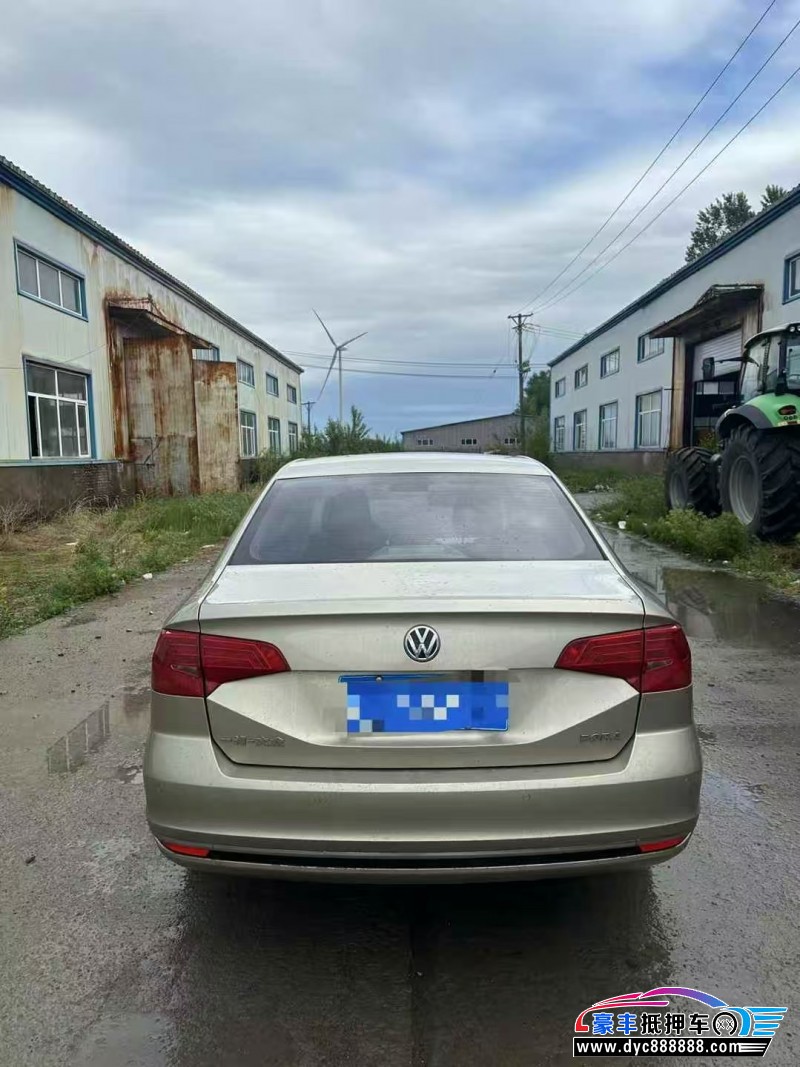 18年大众宝来轿车抵押车出售