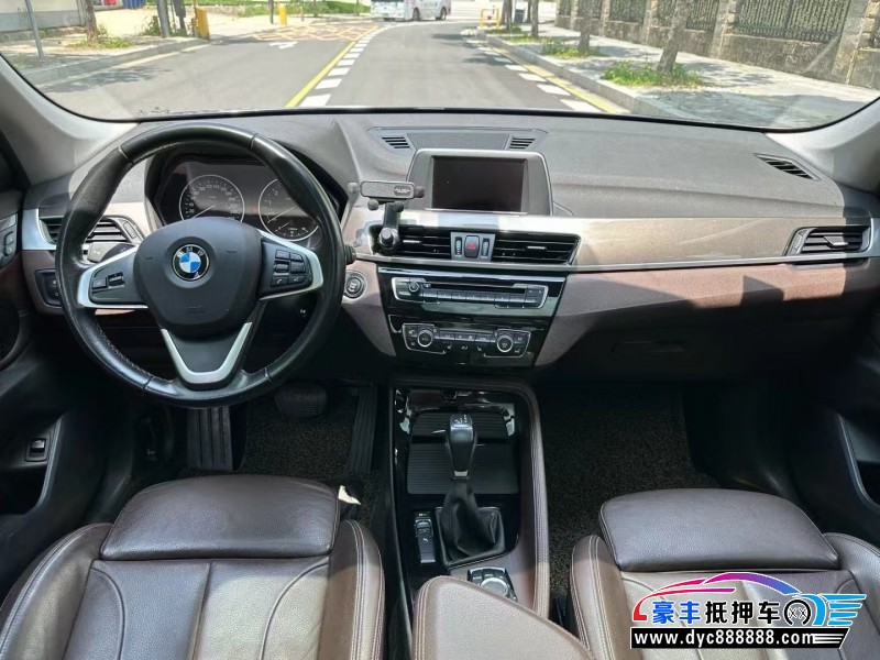 17年宝马X1轿车抵押车出售