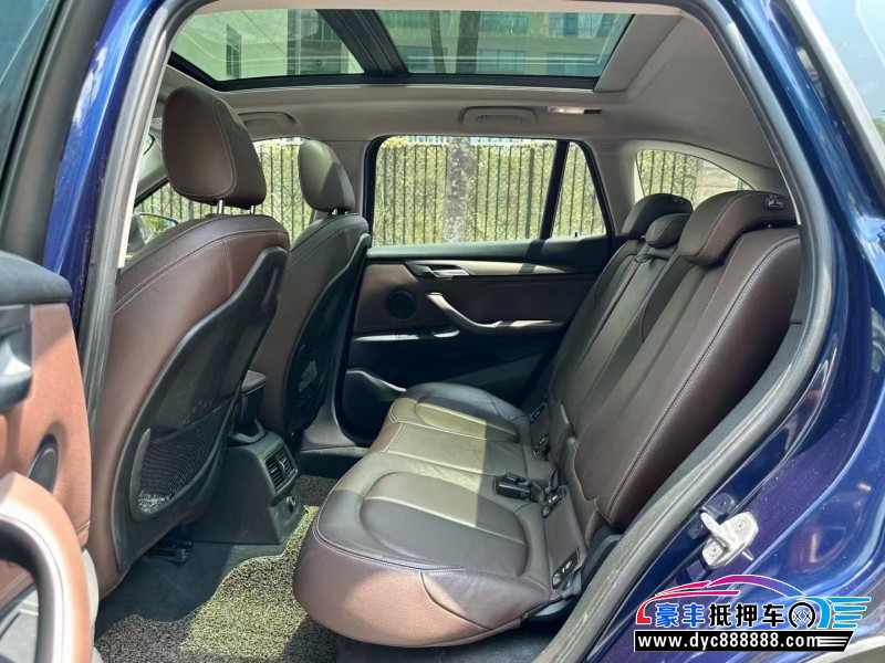 17年宝马X1轿车抵押车出售