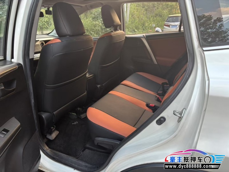 16年丰田RAV4轿车抵押车出售