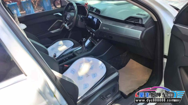 22年奥迪Q3轿车抵押车出售