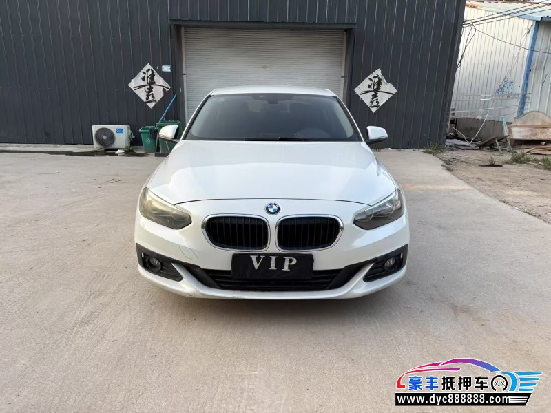 抵押车出售17年宝马1系轿车
