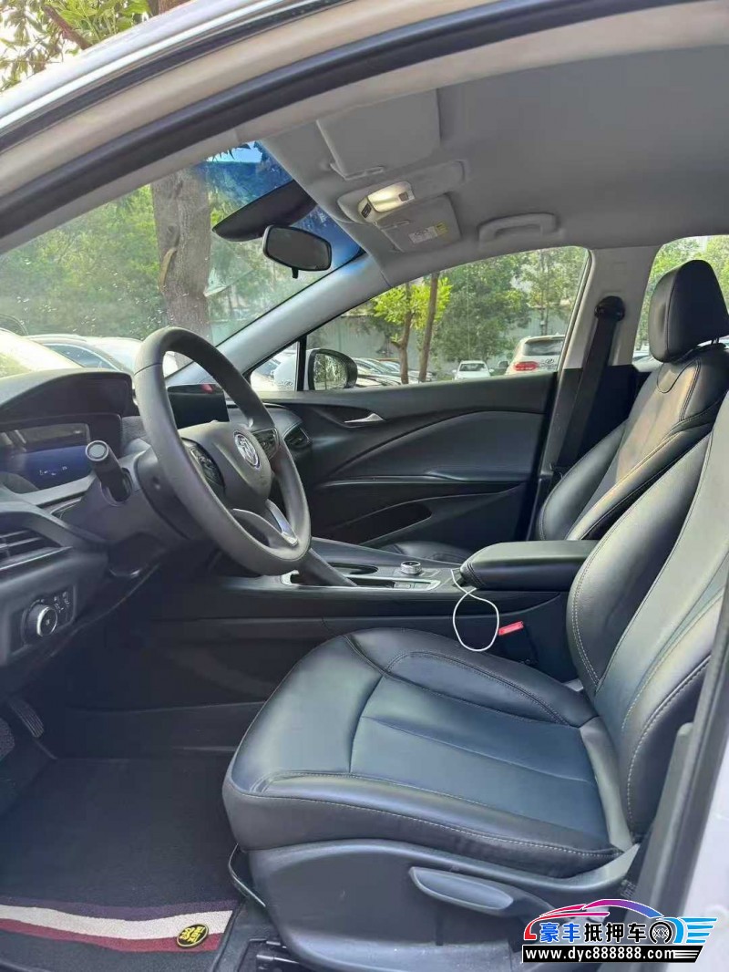 23年别克微蓝轿车抵押车出售