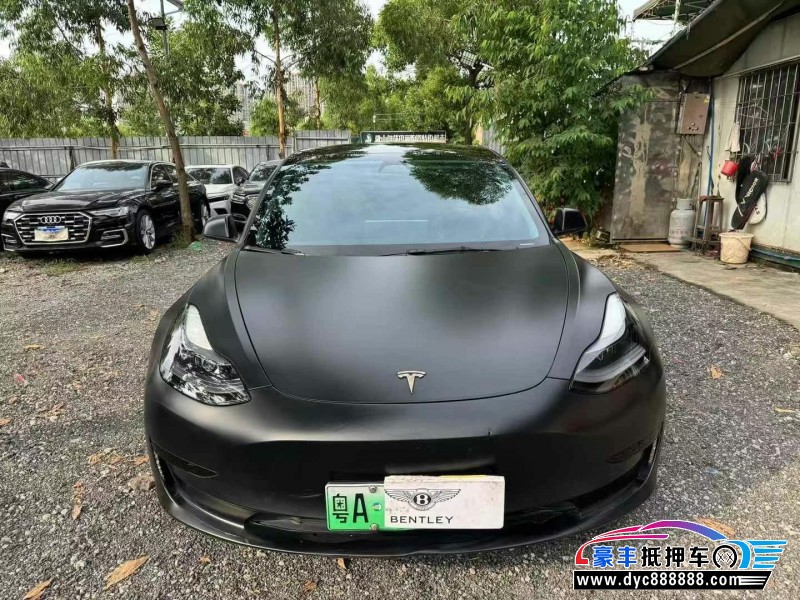 抵押车出售22年特斯拉MODEL 3轿车