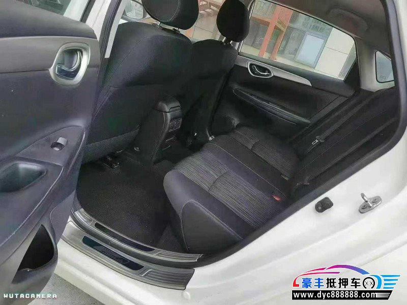 22年日产轩逸轿车抵押车出售