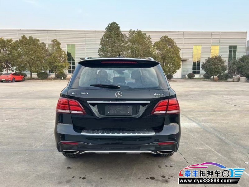 17年奔驰GLE轿车抵押车出售