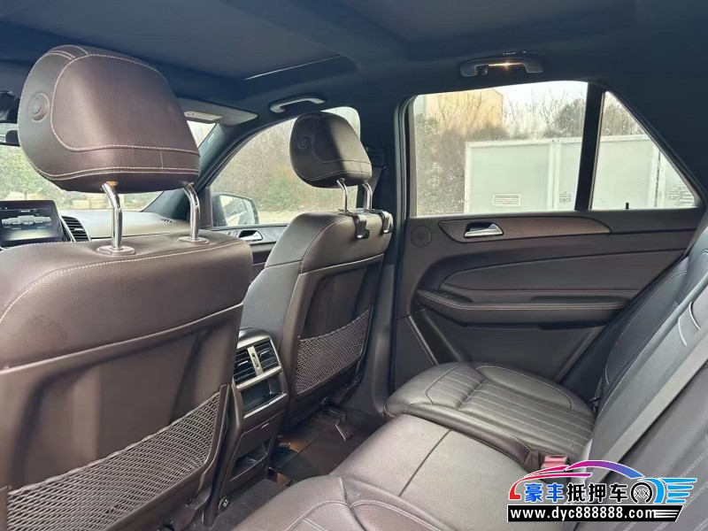 17年奔驰GLE轿车抵押车出售