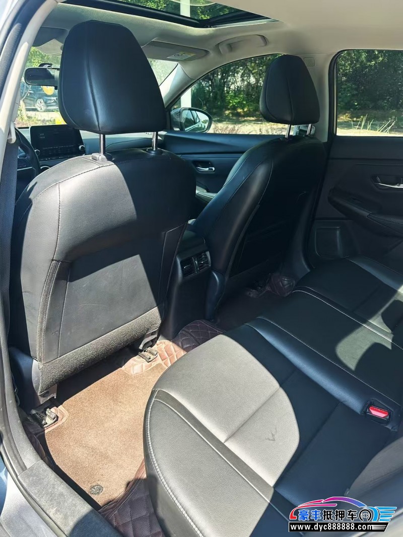 19年日产轩逸轿车抵押车出售