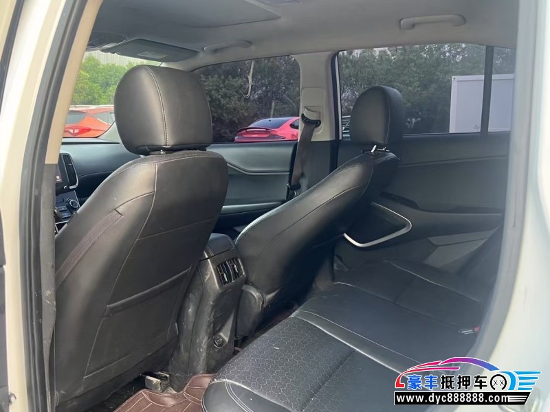 18年现代ix35轿车抵押车出售