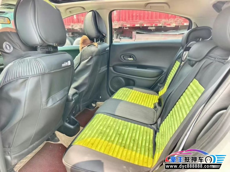 18年本田缤智轿车抵押车出售