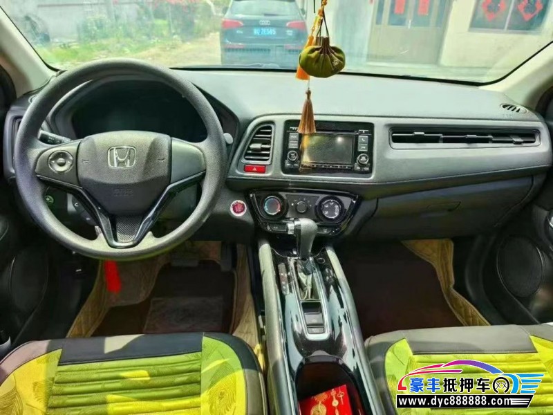 18年本田缤智轿车抵押车出售