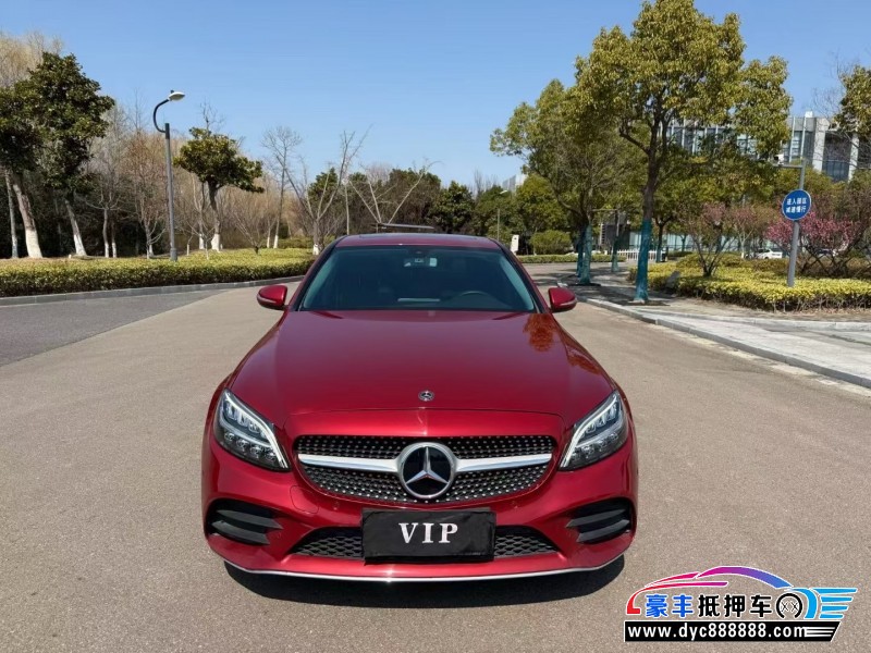 19年奔驰C轿车抵押车出售