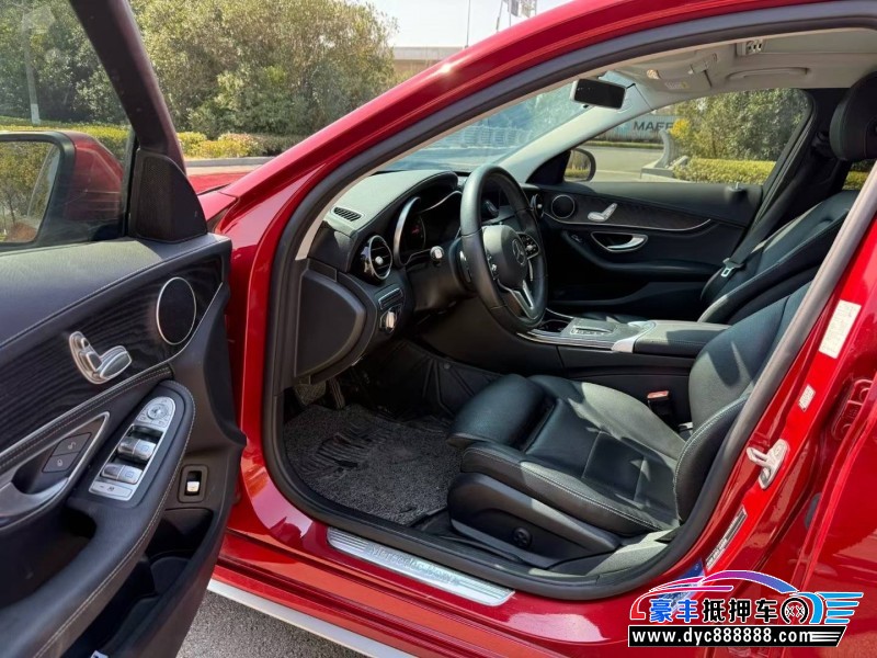 19年奔驰C轿车抵押车出售