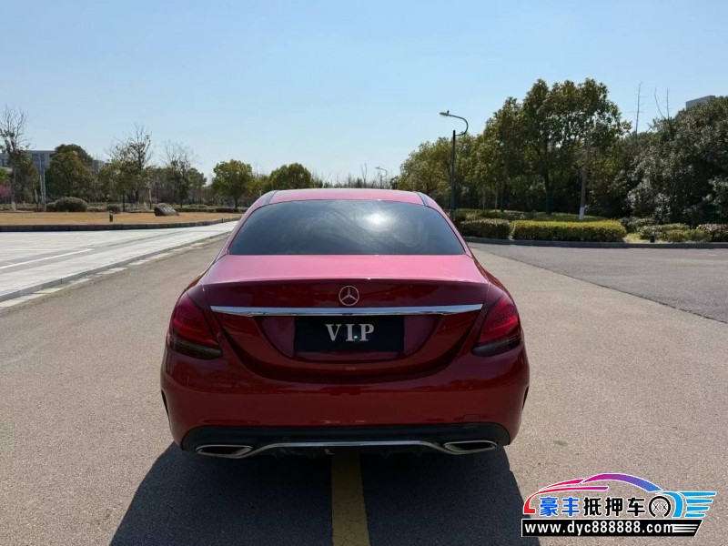 19年奔驰C轿车抵押车出售