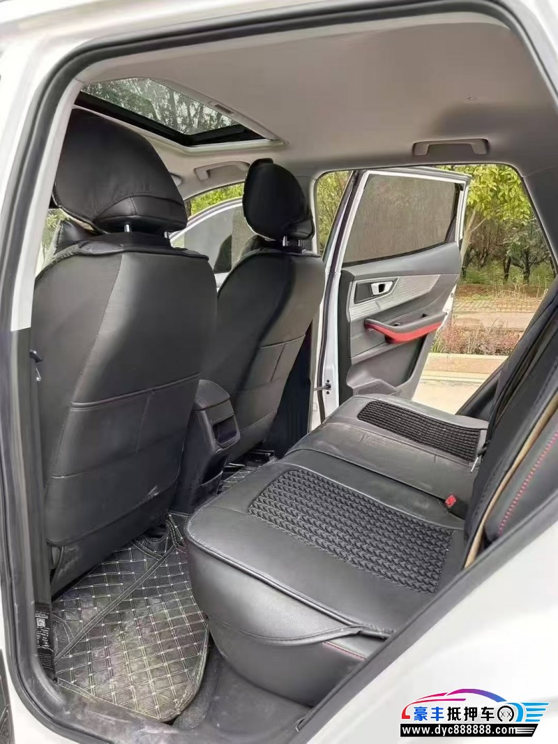 23年奇瑞瑞虎5x轿车抵押车出售