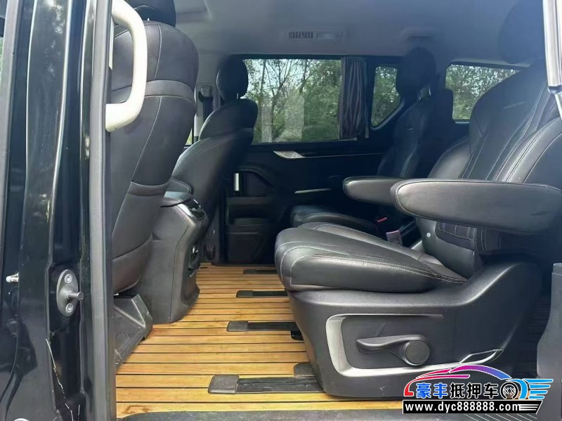 22年上汽大通G20轿车抵押车出售