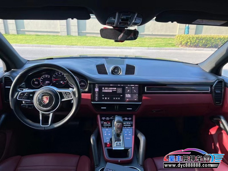 21年保时捷卡宴轿车抵押车出售