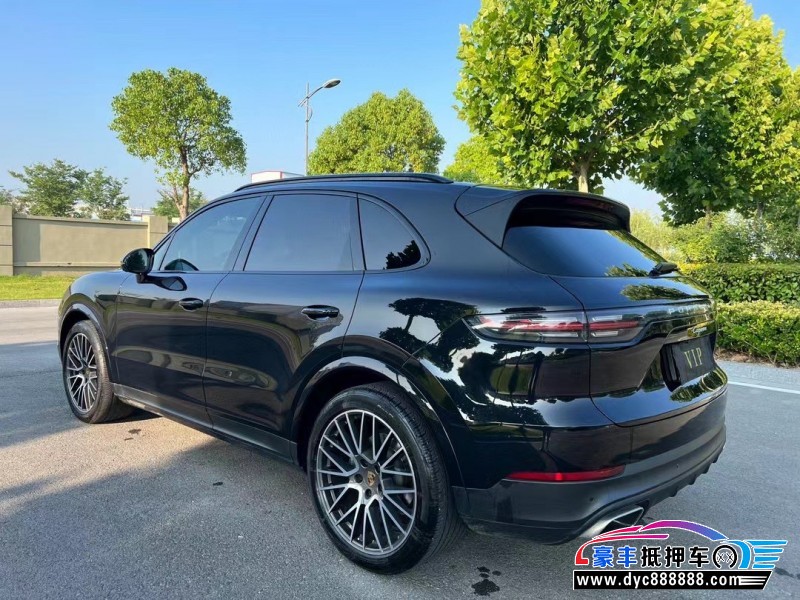 21年保时捷卡宴轿车抵押车出售