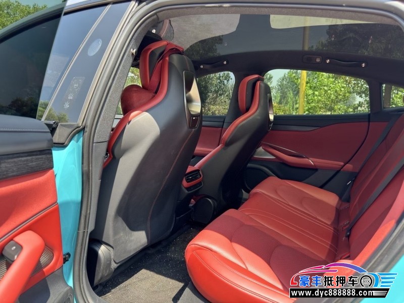 25年小米SU7轿车抵押车出售