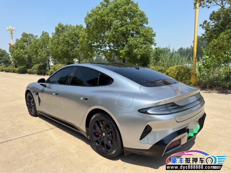 25年小米SU7轿车抵押车出售