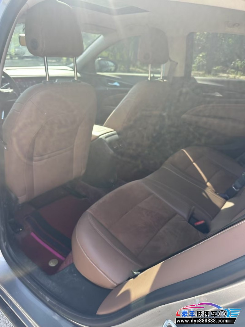 23年别克君威轿车抵押车出售