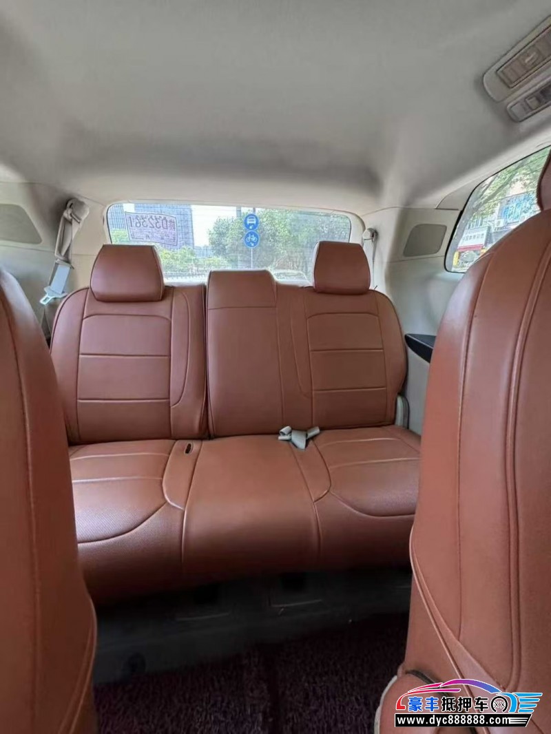 15年别克GL8轿车抵押车出售