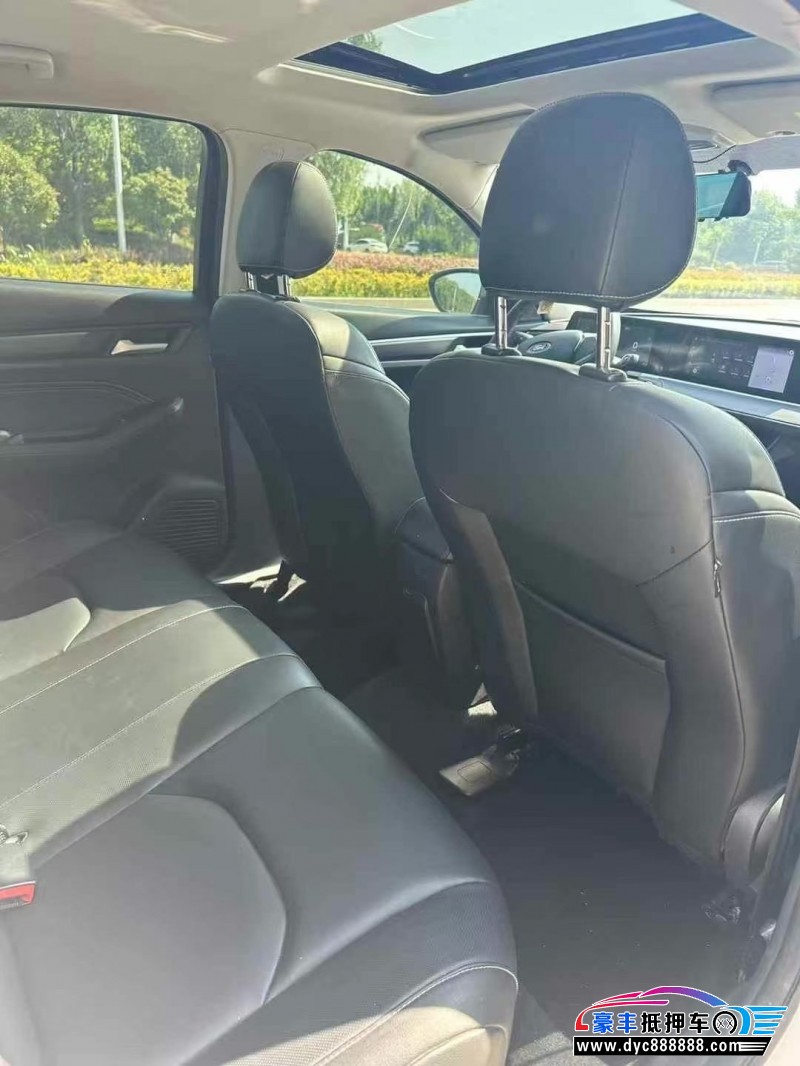 22年福特福睿斯轿车抵押车出售