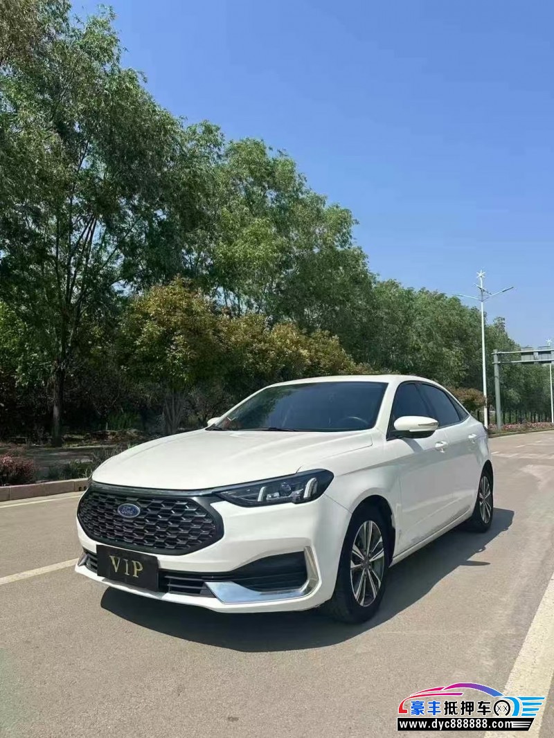 22年福特福睿斯轿车抵押车出售