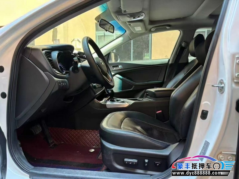 13年起亚K5轿车抵押车出售