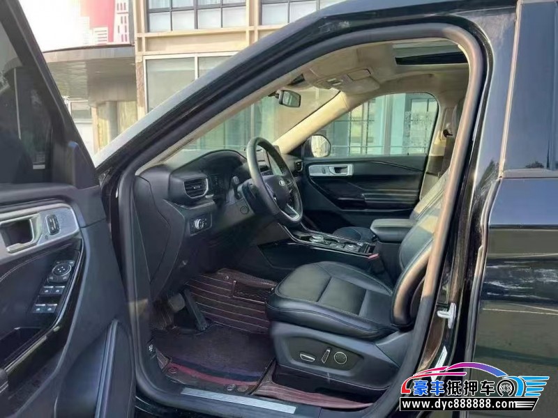 20年福特探险者轿车抵押车出售