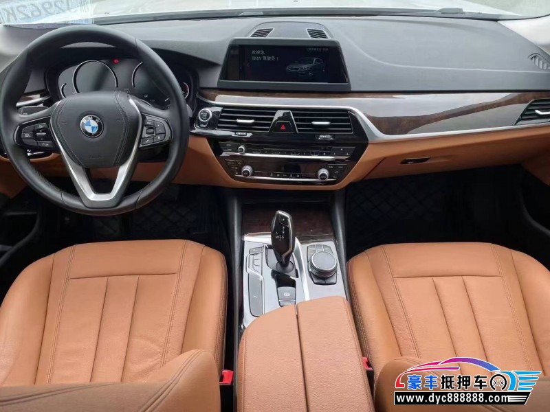 17年宝马5系轿车抵押车出售