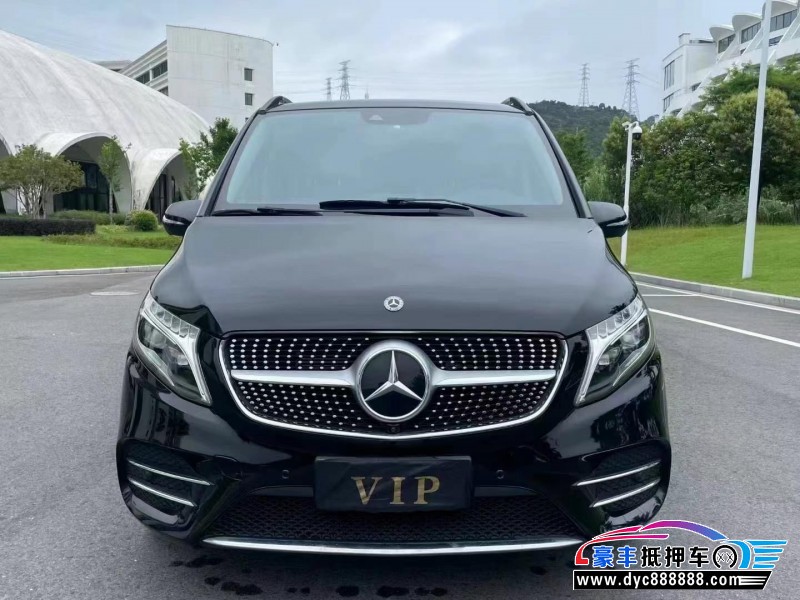 20年奔驰V轿车抵押车出售