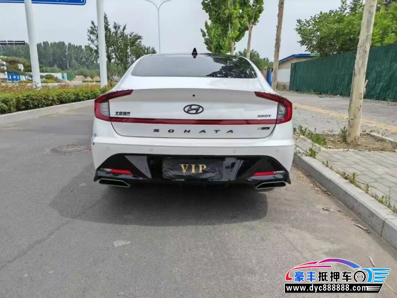 23年现代索纳塔轿车抵押车出售